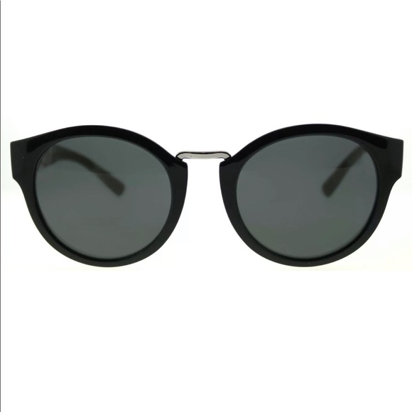 Burberry Accessories - New 100% Auth  Burberry Women’s Sunglasses BE4227